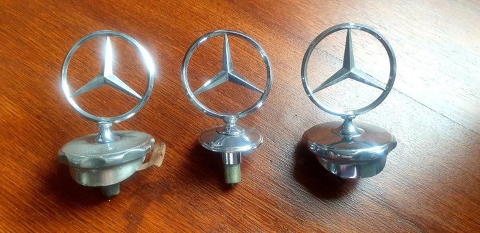 Parte di auto (3) - Mercedes-Benz - Mercedes rozet met ster W114, W115, 114/8 - 1950-1960