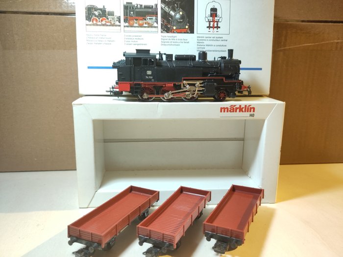 Märklin H0 - 3095/4503 - Set de trenes (4) - Locomotora de vapor BR 74 y 3 vagones bajos - DB