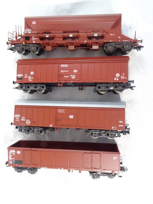 Märklin H0 - 4460/4690/47264/48102 - Wagon de marchandises pour trains miniatures (4) - 4 wagons de marchandises, marron - DB