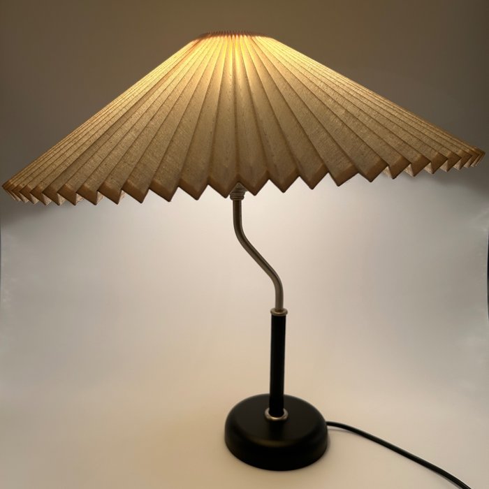 Ikea - Lampa stołowa - TYP B8804 - Metal, papier, chrom