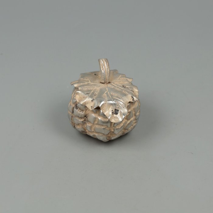 NO RESERVE. Pomander - Figură în miniaturală - .800 argint.