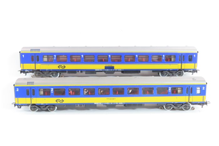 Märklin H0 - 4164/4165 - Modellbahn-Personenwagen (2) - 2 ICR-Wagen 1. und 2. Klasse, teilweise mit Beleuchtung und Fahrgästen - NS