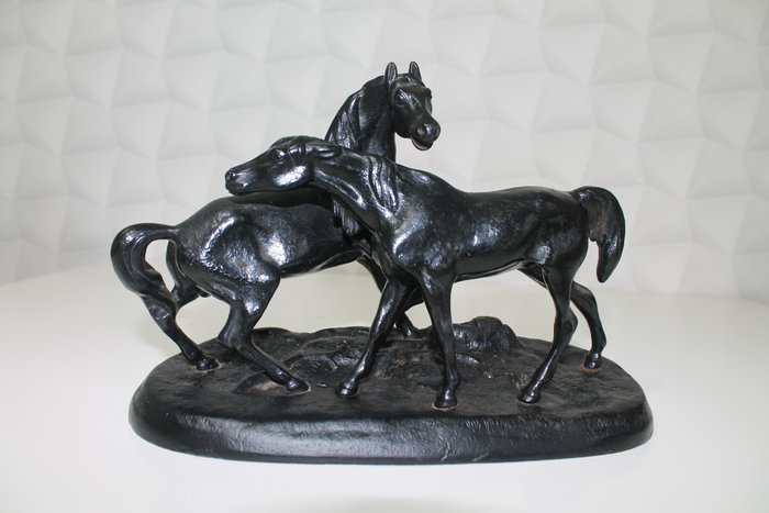 Kasli - Figurine - Horses in the wild - Cast iron