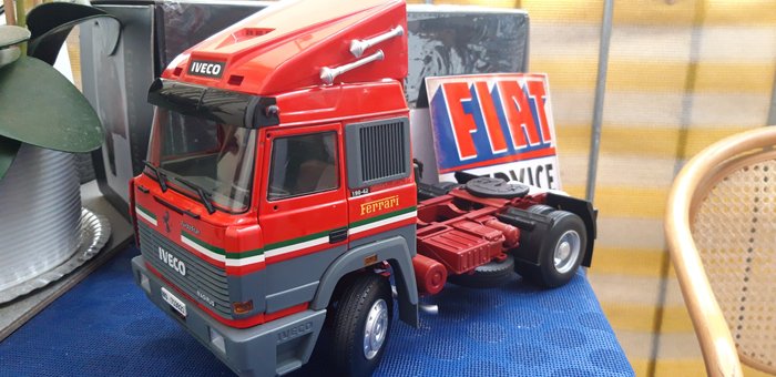 Road King 1:18 - LKW-Modell -Iveco - Camion