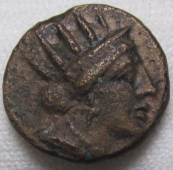 Øyer utenfor Karia, Rhodos. AE12 circa 180-80 B.C. - tiny 12mm coin - rose bud within incuse square  (Ingen reservasjonspris)