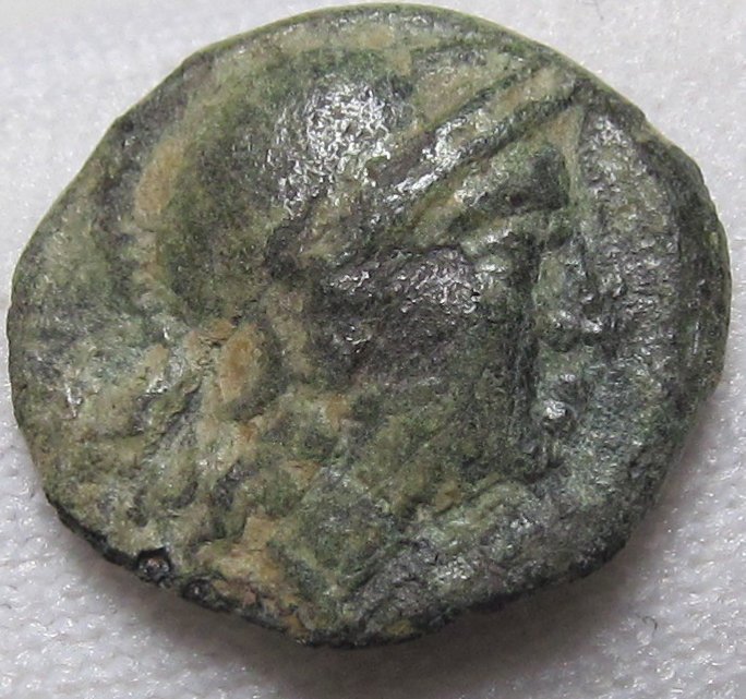 伊奥利亚，埃迦伊. AE12 circa 250-200 B.C. - tiny 12mm coin -  (没有保留价)