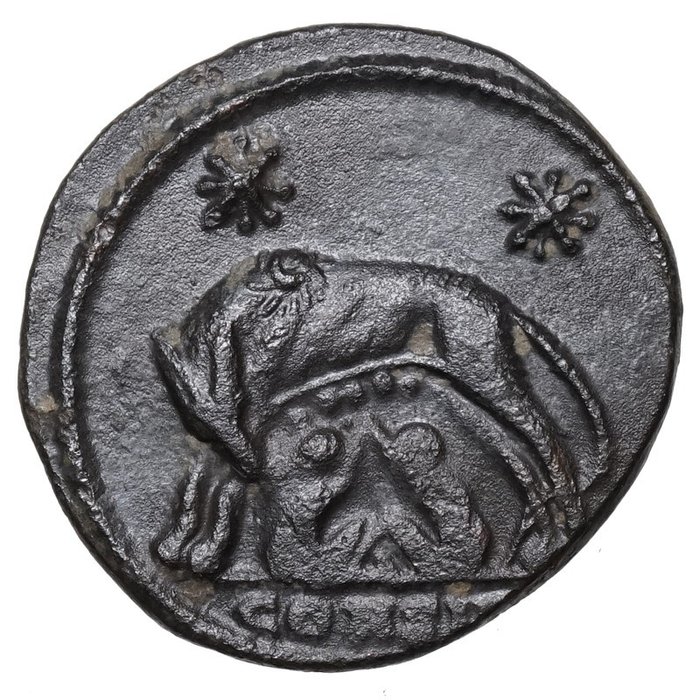 Romarriket. Constantine I (AD 306-337). Follis Konstantinopel, Wölfin, Romulus und Remus  (Ingen mindstepris)