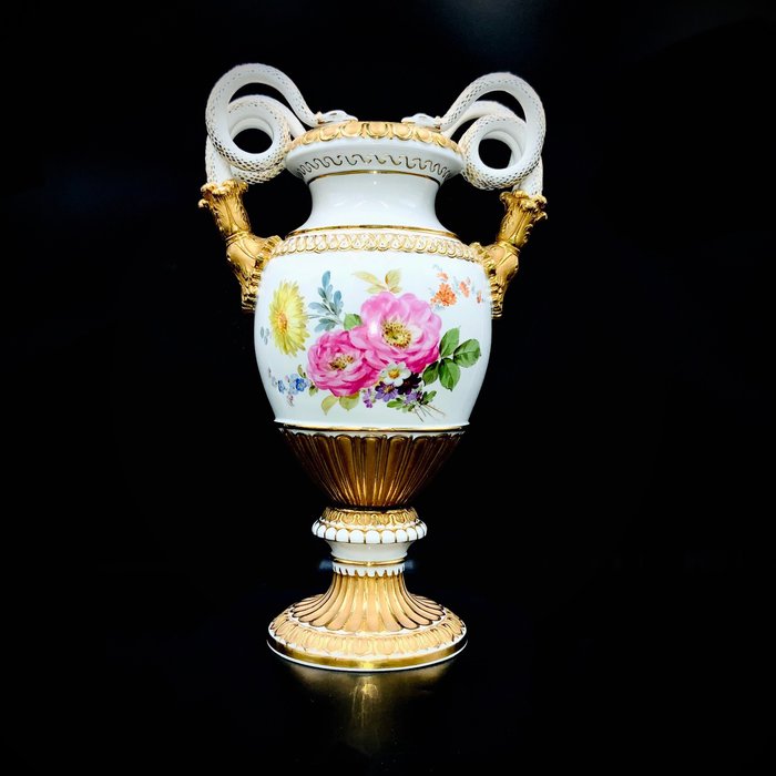 E.A.Leuteritz - Meissen - First Choice - Artwork Amphora (39,5 cm) - ca 1860 - Vase  - Hand Painted Porcelain