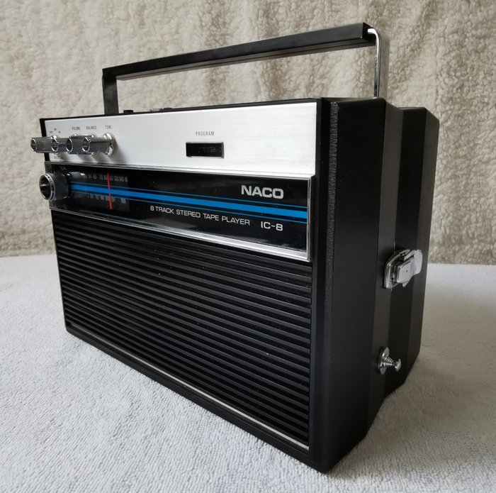 Naco - FD 2 - IC8 - 8 Track Stereo -  FM/AM Radio. 8-spårig spelare