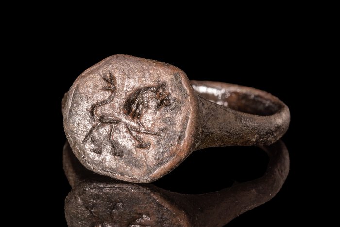 中世紀前期 青銅龍戒指  (沒有保留價)