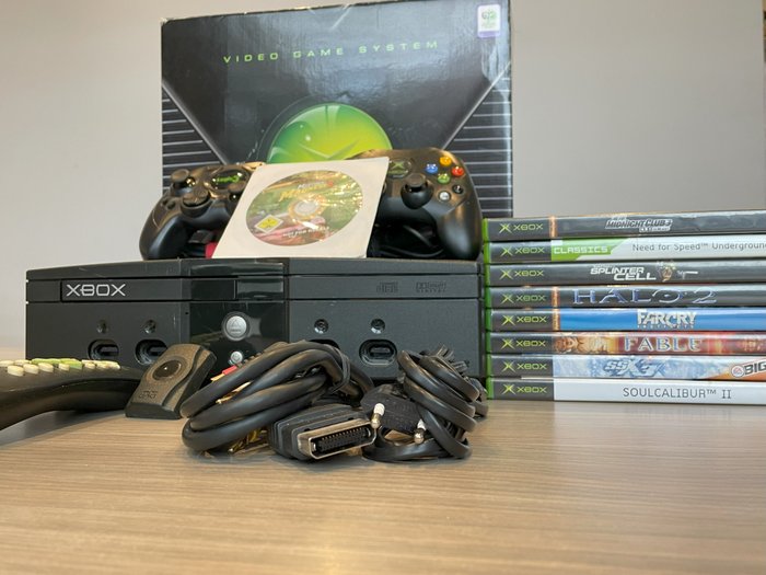 Microsoft - Microsoft XBOX (2001) with games and DVD package - Videopelikonsoli - Alkuperäispakkauksessa