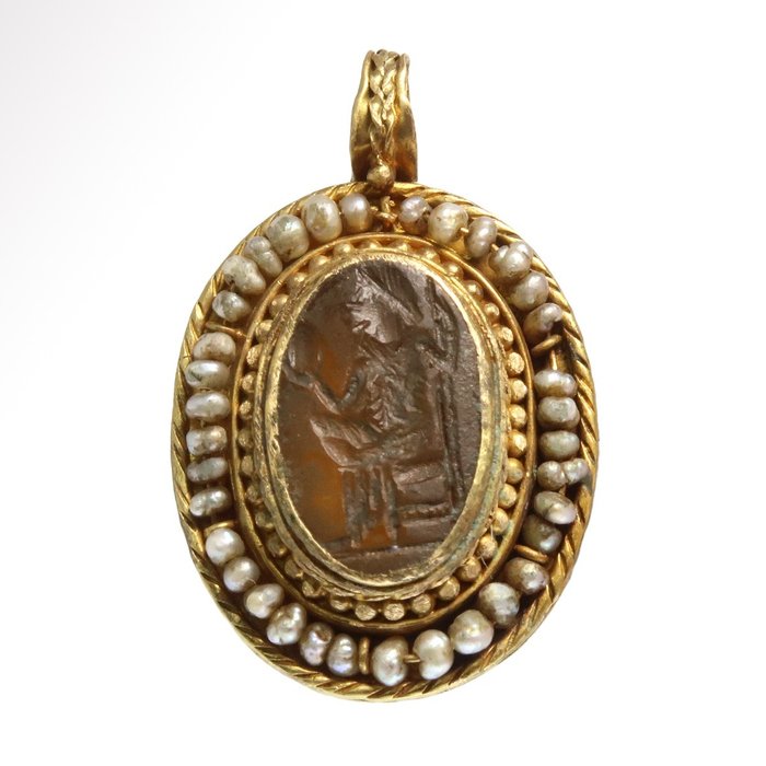 古罗马 黄金、珍珠母和红玉髓 红玉髓凹雕吊坠