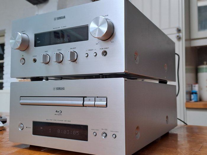 Yamaha - MCR-940 Solid state stereo receiver, BD-940 Blue Ray Disc Player - Hifi-set