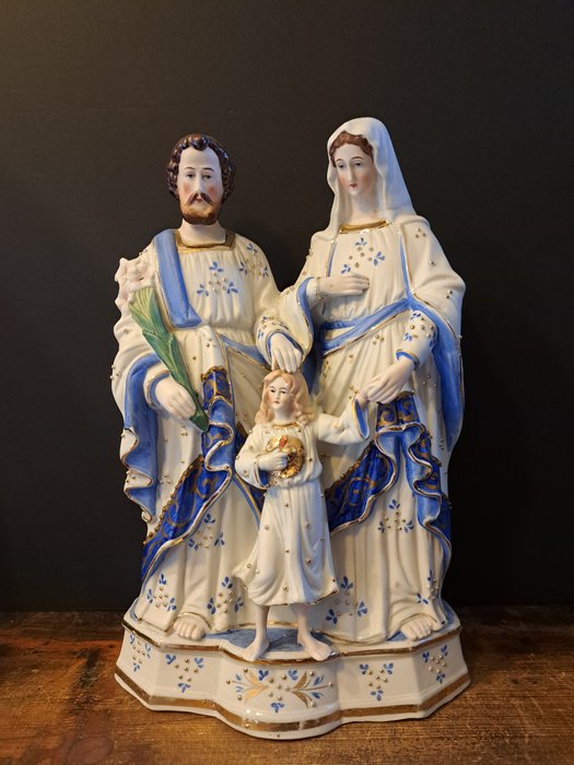Escultura, Groot Porselein Bisque Handbeschilderd met Blauw en Goud Prachtig Religieus Beeldengroep Beeld de - 30 cm - Bisque de Porcelana - 1940
