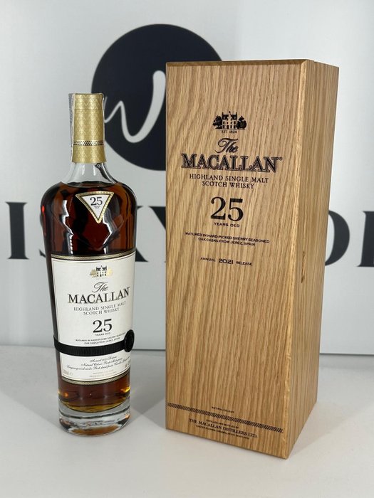 Macallan 25 years old - Sherry Oak - 2021 Release - Original bottling  - 700毫升