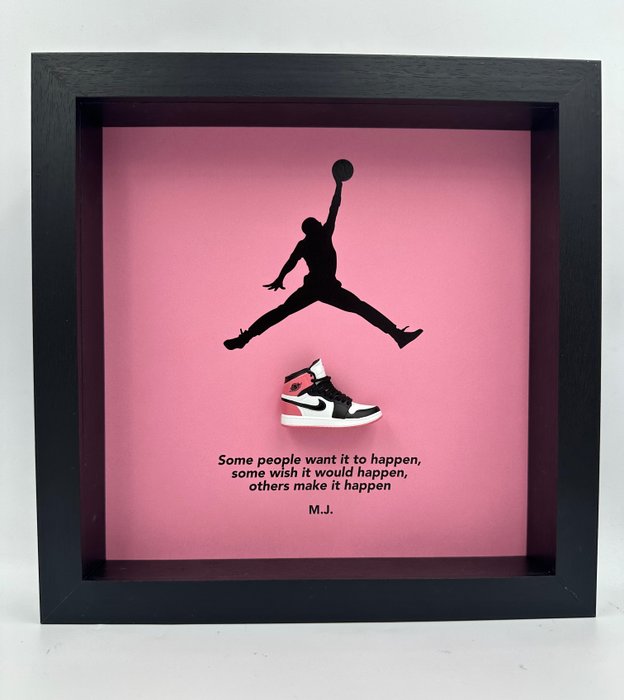 Frame- Framed Sneaker Air Jordan Retro High Rust Pink  - Wood