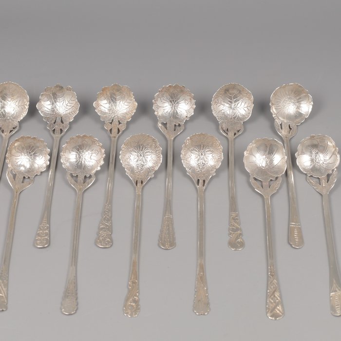 Sauveplanne, NO RESERVE "Bloemen" - Tea spoon (12) - .833 silver