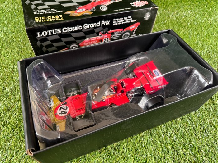 Quartzo 1:18 - Miniatura de carro - Lotus type 72C - Vencedor do GP dos EUA de 1970 # 24 Fittipaldi - edição limitada. 1 de 1500