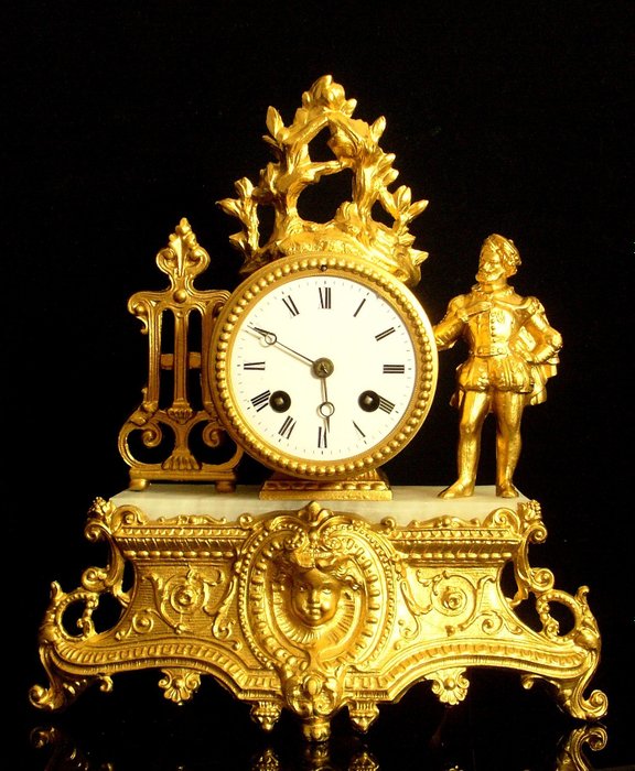 Orologio da mensola - 19th Century, circa 1870 - France "Allegory of Royalty" - HENRI IV King of France (1553-1610) Cartel -  Impero metallo dorato, bronzo e alabastro - 1850-1900