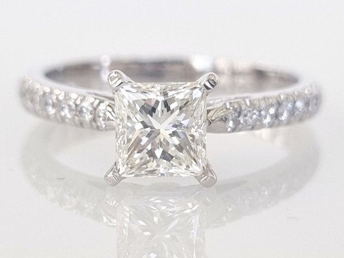 Hvidguld - Ring - 1.23 ct Diamant