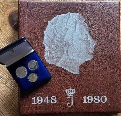 荷蘭. Juliana (1948-1980). 1 Cent / 10 Gulden Compleet 1948/1980 inclusief zilver + Inhuldigingsset 1980 inclusief alle zilveren munten  (沒有保留價)