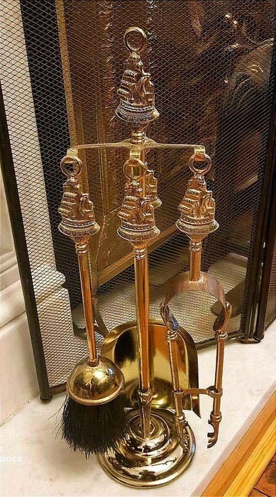 維多利亞時代的 黃銅 復古維多利亞風黃銅壁爐套裝：復仇
