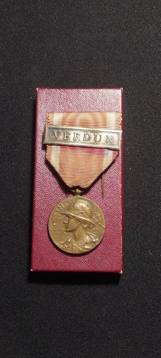 Frankrike - Medalj - Médaille militaire de Verdun guerre 14/18 en boite ww1