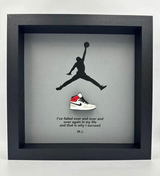Lijst- Framed Sneaker Air Jordan 1 Retro High Smoke Grey  - Hout