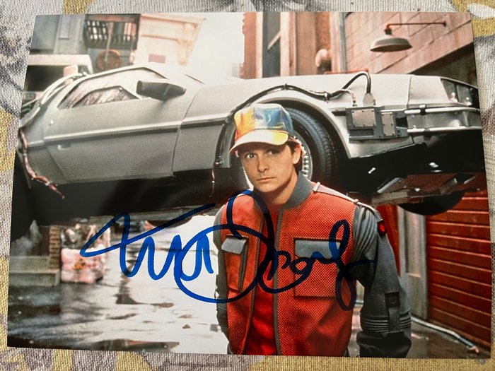 Back to the Future - Signed by Michael J. Fox (Marty McFly) with COA - 20x15 cm