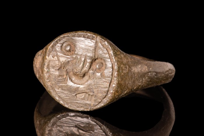 維京時代 青銅獸戒指  (沒有保留價)