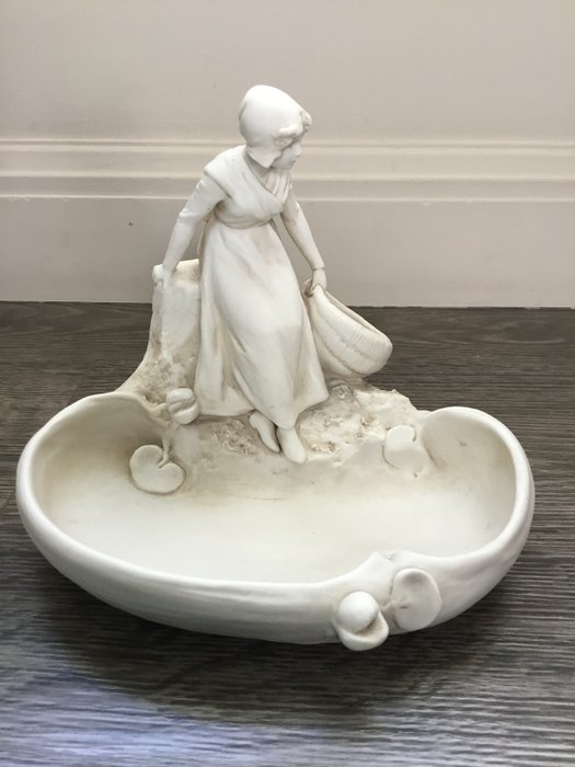 Figurine - Royal Dux Bohemia - Porcelaine