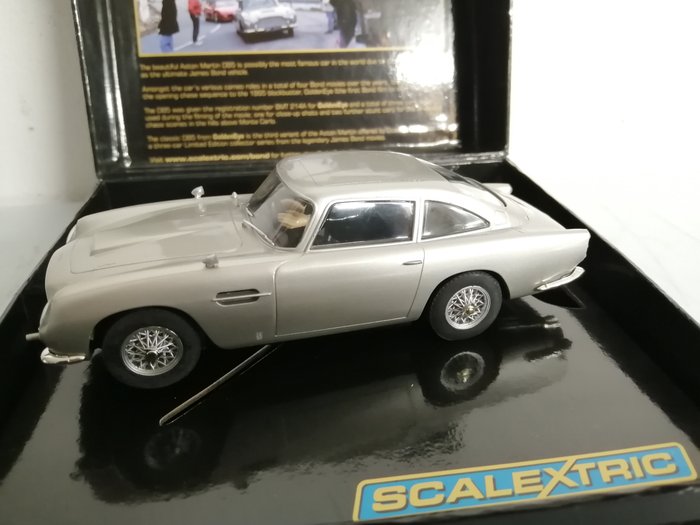 Scalextric C3163A Aston Martin DB5 GoldenEye - Limited Edition/Numbered n. 2895/3500 1:32 - Model coupé