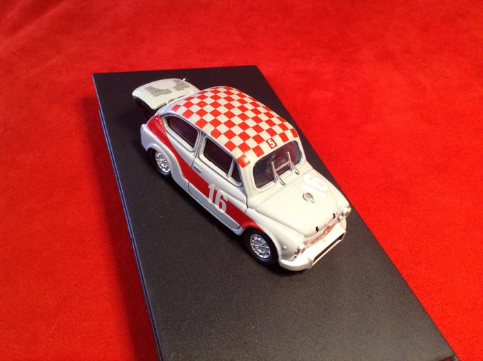 Progetto "K" - made in Italy 1:43 - Voiture de course miniature - ref. #PK142 Fiat Abarth 1000TC Fiat Abarth Team 4 Ore di Monza 1968 #16 Toine Hezemans
