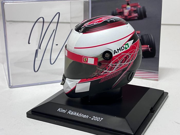 Ferrari - Kimi Räikkönen - 2007 - Helm im Maßstab 1/5 