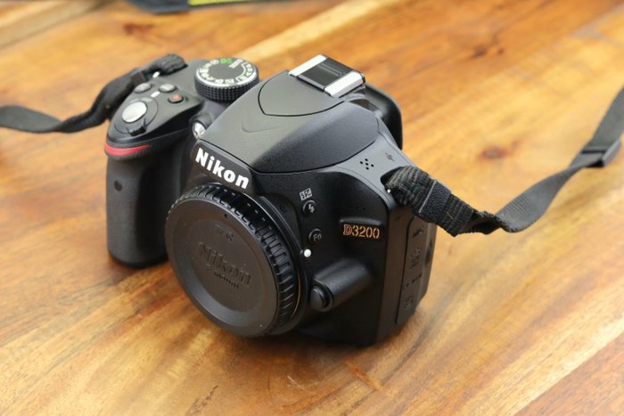 Nikon D3200, Shuttercount 674, 24.3 Megapixel Digitális SLR fényképezőgép (DSLR)