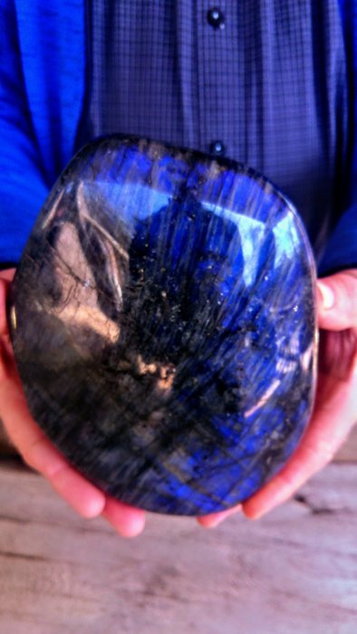 拉长石/中钙长石 明亮的宝蓝色 - 高度: 20 cm - 宽度: 15 cm- 2687 g