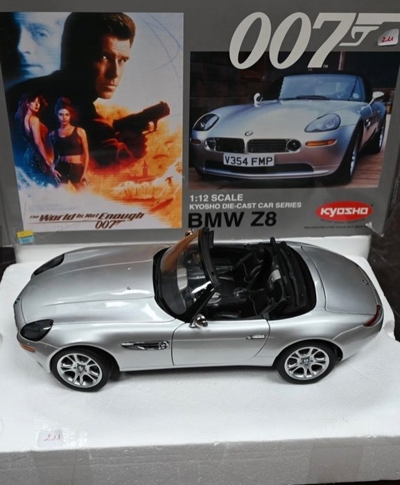 Kyosho 1:12 - Model car - BMW - Z8