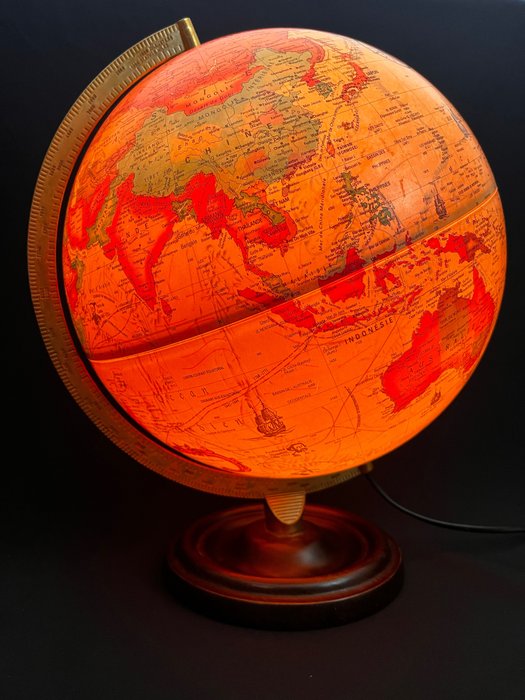 地球 - 1981-1900 - 美麗的地球儀 / 古董世界報