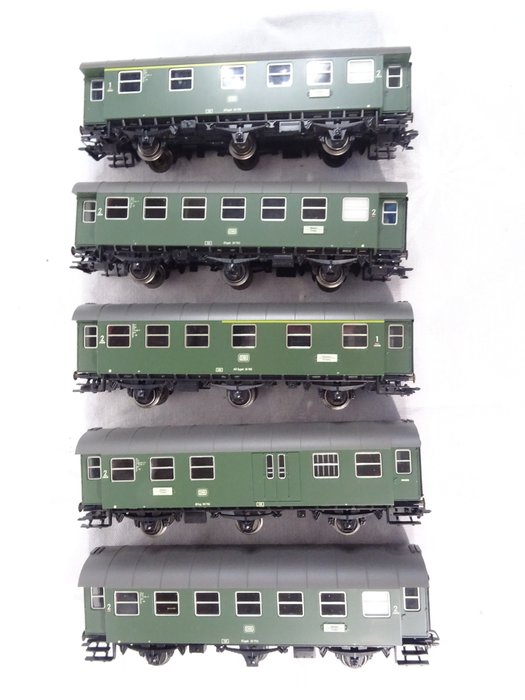 Märklin H0 - 4317/4318/4319 - Vagón de tren de pasajeros a escala (5) - 5 vagones de conversión 3 ejes 1.º / 2.º Clase con carrito de equipaje. - DB