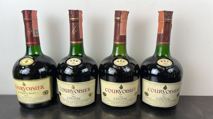 Courvoisier - 3 Star Luxe + VS  - b. 1980er Jahre, 1990er Jahre - 70 cl - 4 flaschen