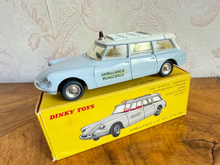 Dinky Toys 1:43 - Αυτοκίνητο μοντελισμού - ref. 556 Citroen ID 19 Ambulance Municipale originale - Κατασκευασμένο στην Γαλλία