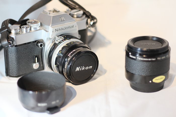 Nikon Nikkormat EL+ Nikkor-H auto 1:3,5 28mm +TC-200 | Et objektiv speilreflekskamera (SLR)