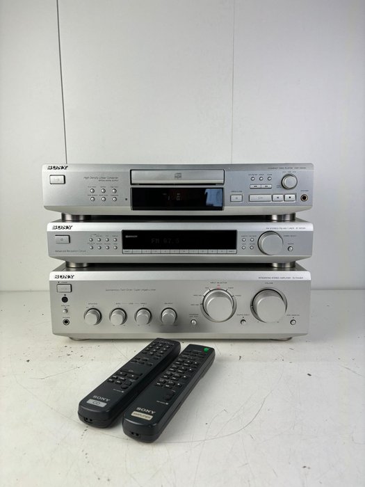 Sony - TA-FE530R 固态合并放大器、ST-SE520 调谐器、CDP-XE520 CD 播放机 - 高保真音响套装