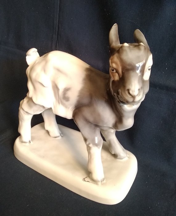 Rosenthal - W. Zugel - Statuetta - Goat - Porcellana