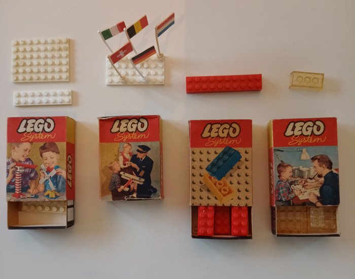 Lego vintage - 216, 218, 220 en 242A - 1950-1960 - Denmark