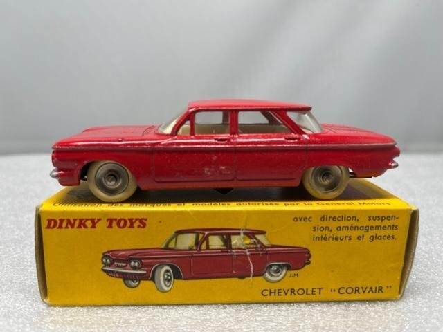 Dinky Toys 1:43 - Voiture miniature - ref. 552 CHEVROLET CORVAIR