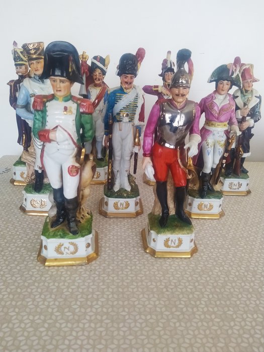 军用微型雕像 - Napoleontische officiers en soldaten (9) - 瓷
