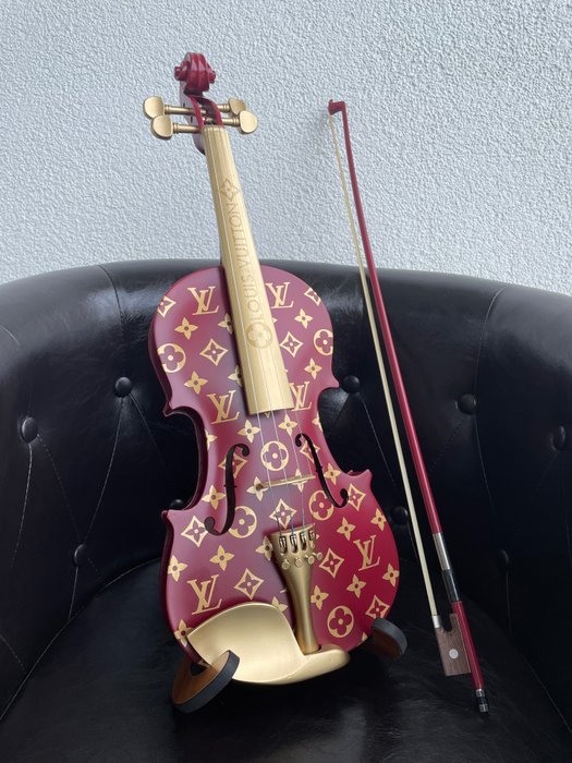 J.Reinhardt - Louis Vuitton Violin - Baccarat Rouge & Gold Color