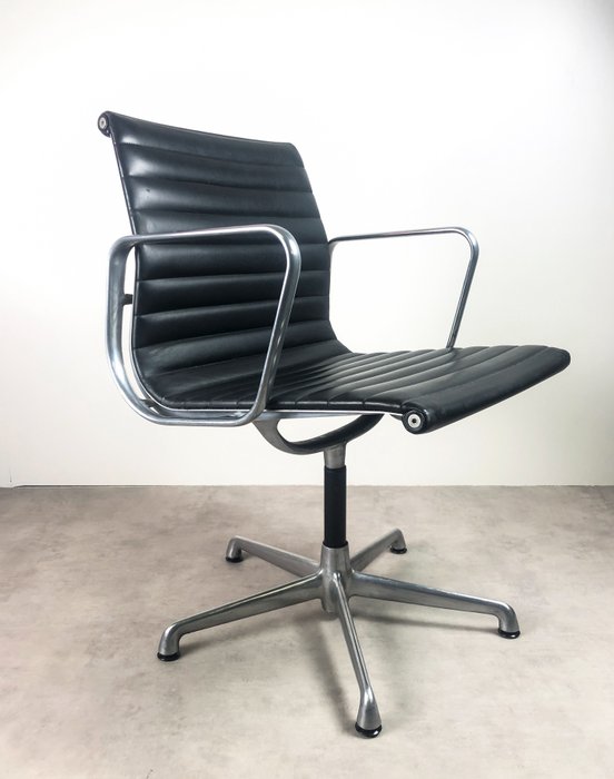 ICF - Charles Eames, Ray Eames - 椅 - EA108 - 皮革, 鋁