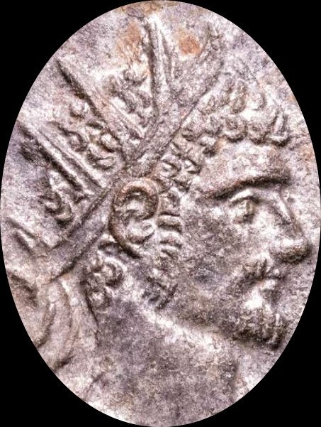 Rooman imperiumi. Quintillus (270). Silvered Antoninianus Rome mint. 270 A.D. 3rd. officina. VICTORIA AVG  (Ei pohjahintaa)